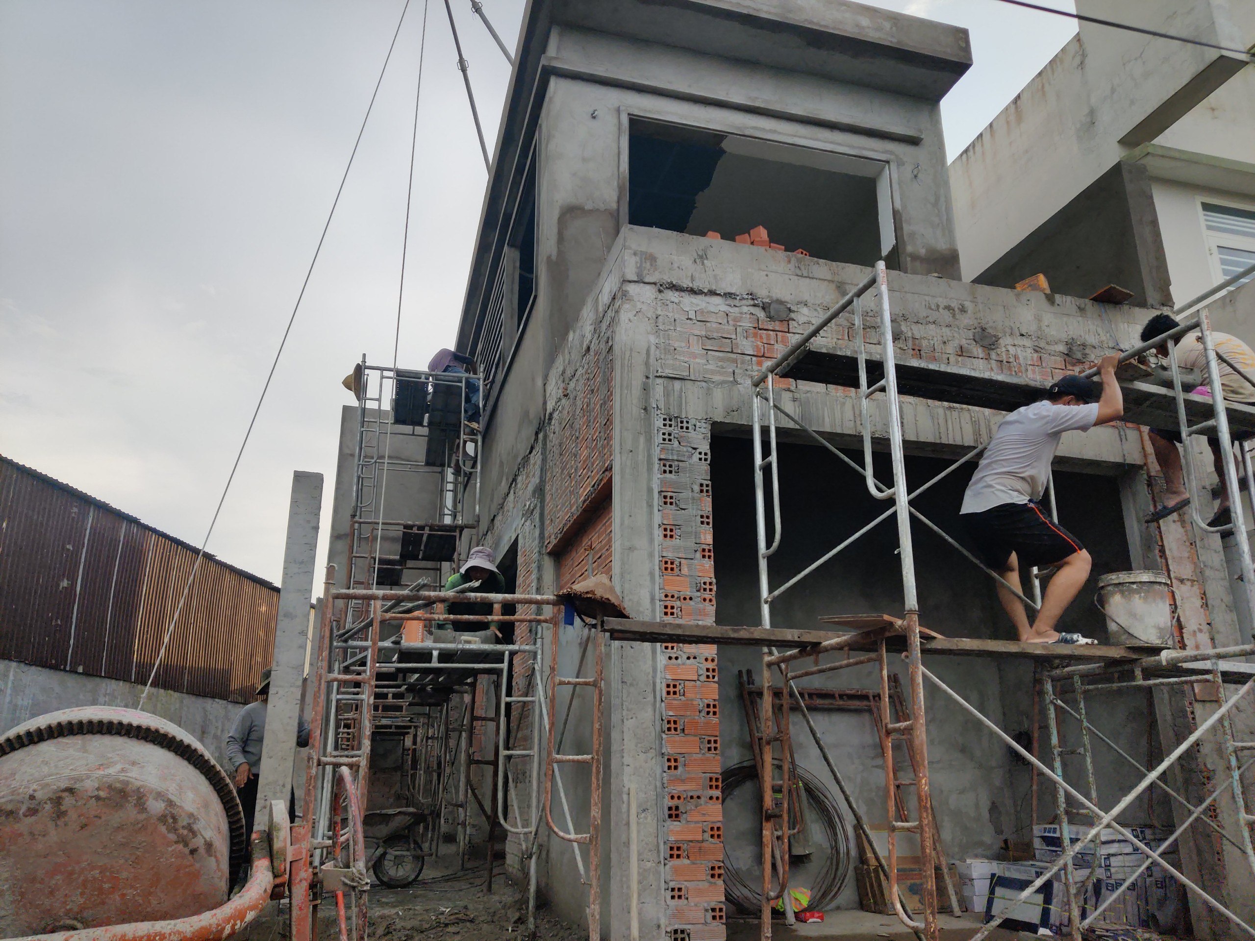 Xây dựng an cường